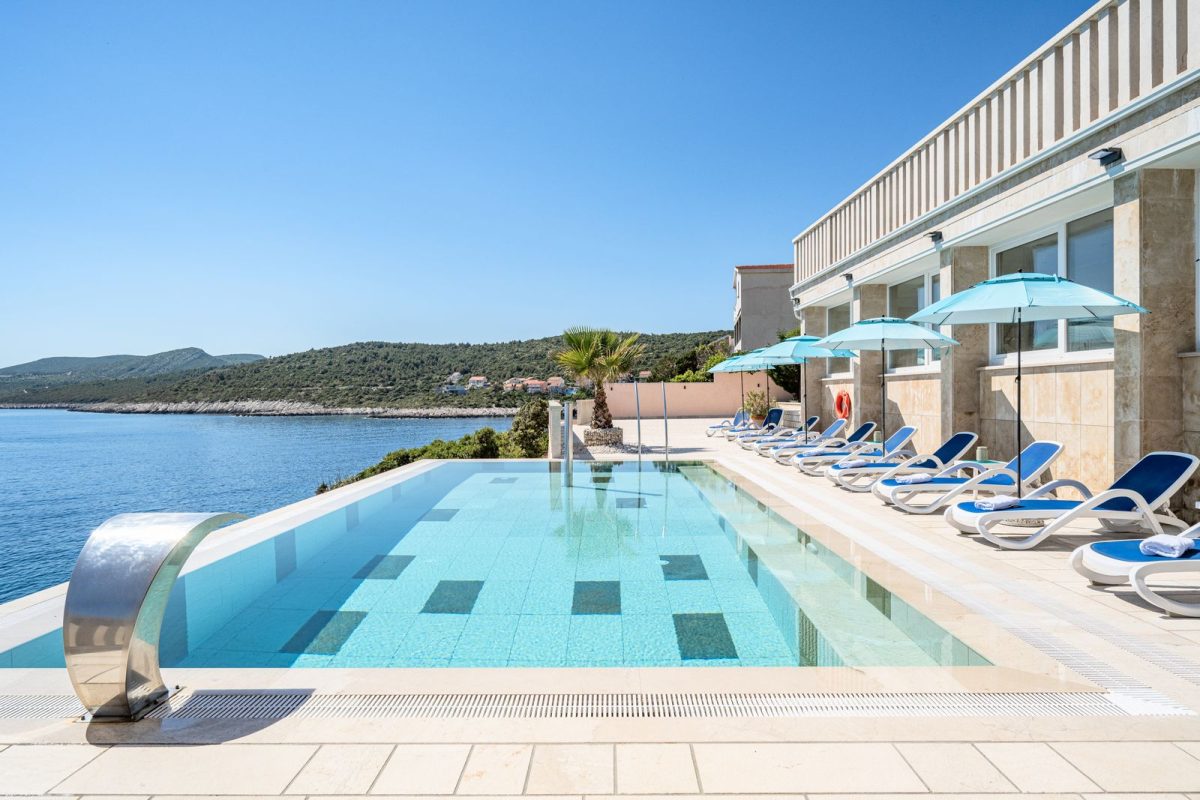 villa korcula zavalatica sofia pool 02 1200x800