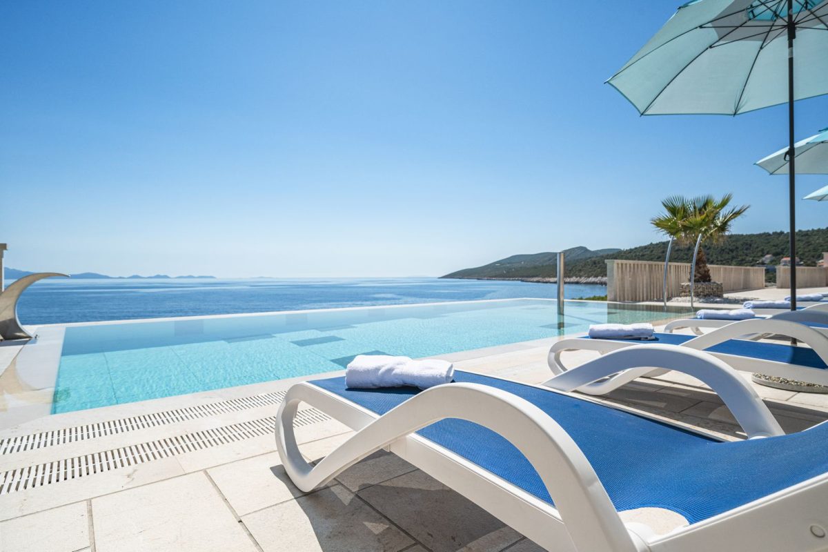 villa korcula zavalatica sofia pool detail 01 1200x800