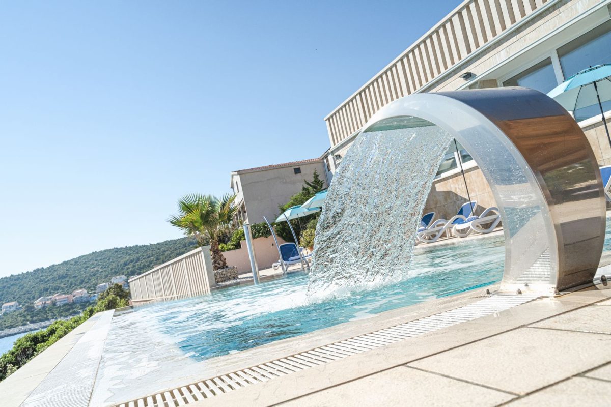 villa korcula zavalatica sofia pool detail fun 09 1200x800