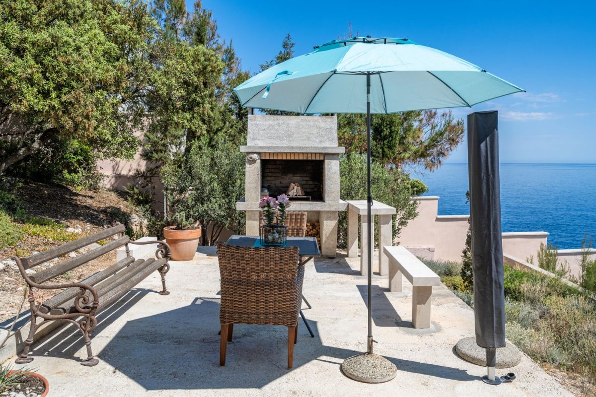 villa sofia korcula zavalatica surrounding 02 1200x800